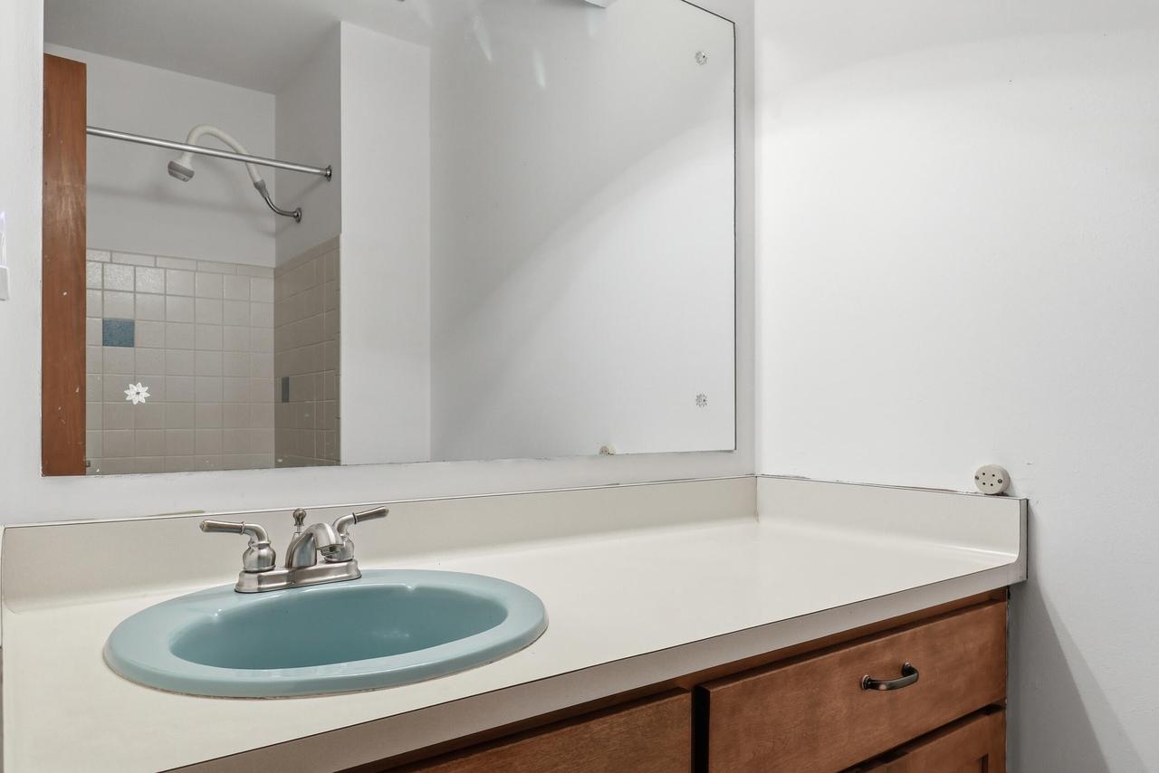 8541 West Midland DRIVE