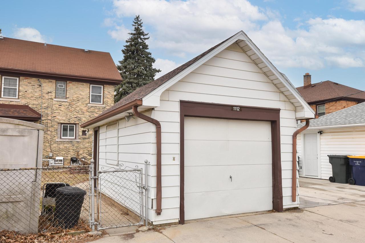 1112 South 77th STREET