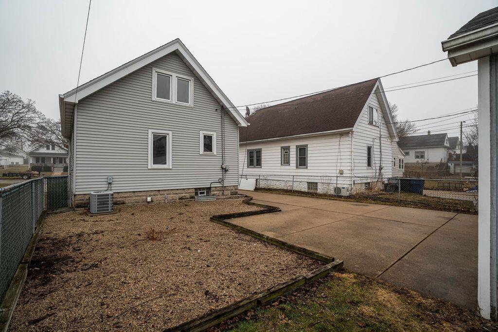 507 South Oak Park COURT