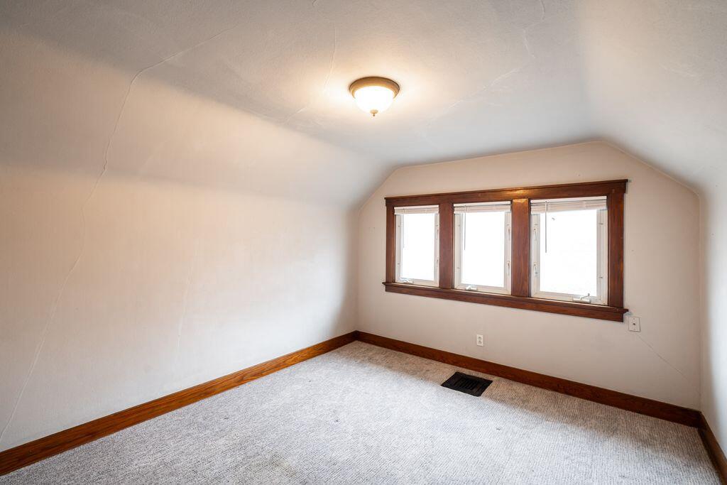 507 South Oak Park COURT