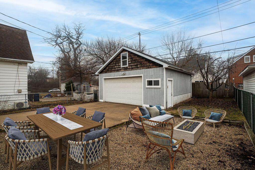 507 South Oak Park COURT