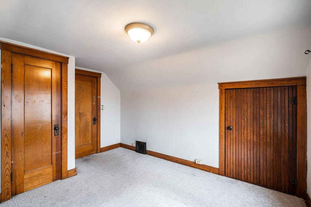 507 South Oak Park COURT