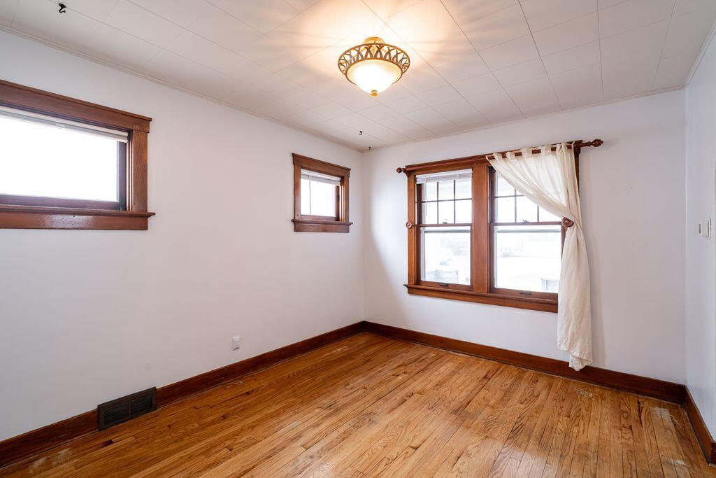 507 South Oak Park COURT