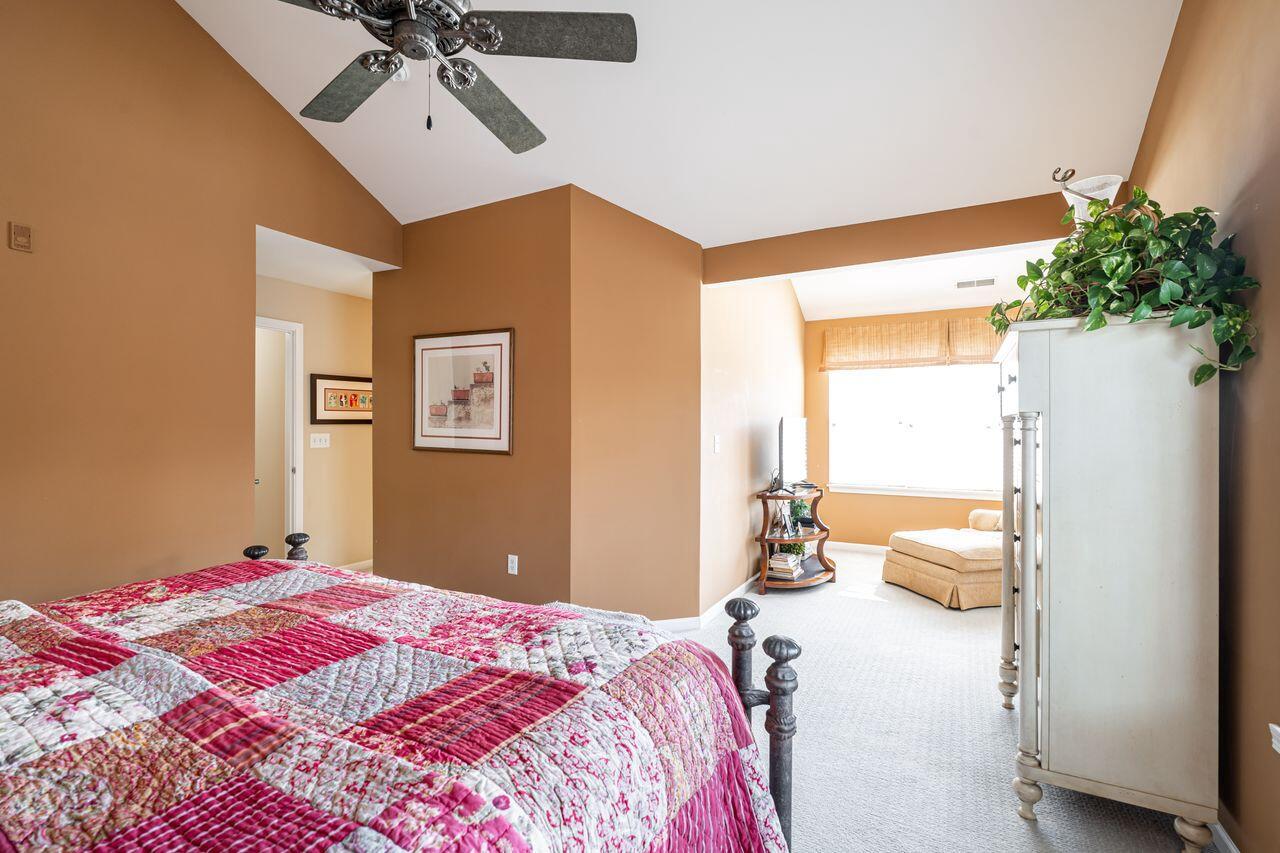 3870 South Lake DRIVE 1102