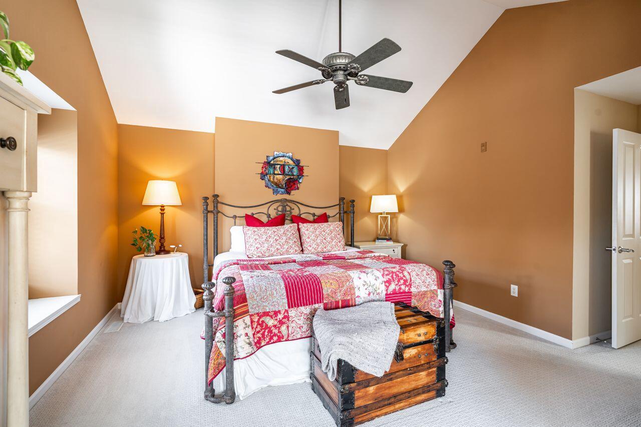 3870 South Lake DRIVE 1102