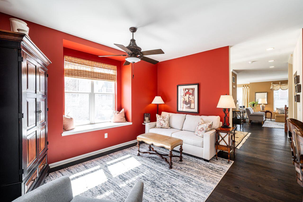 3870 South Lake DRIVE 1102