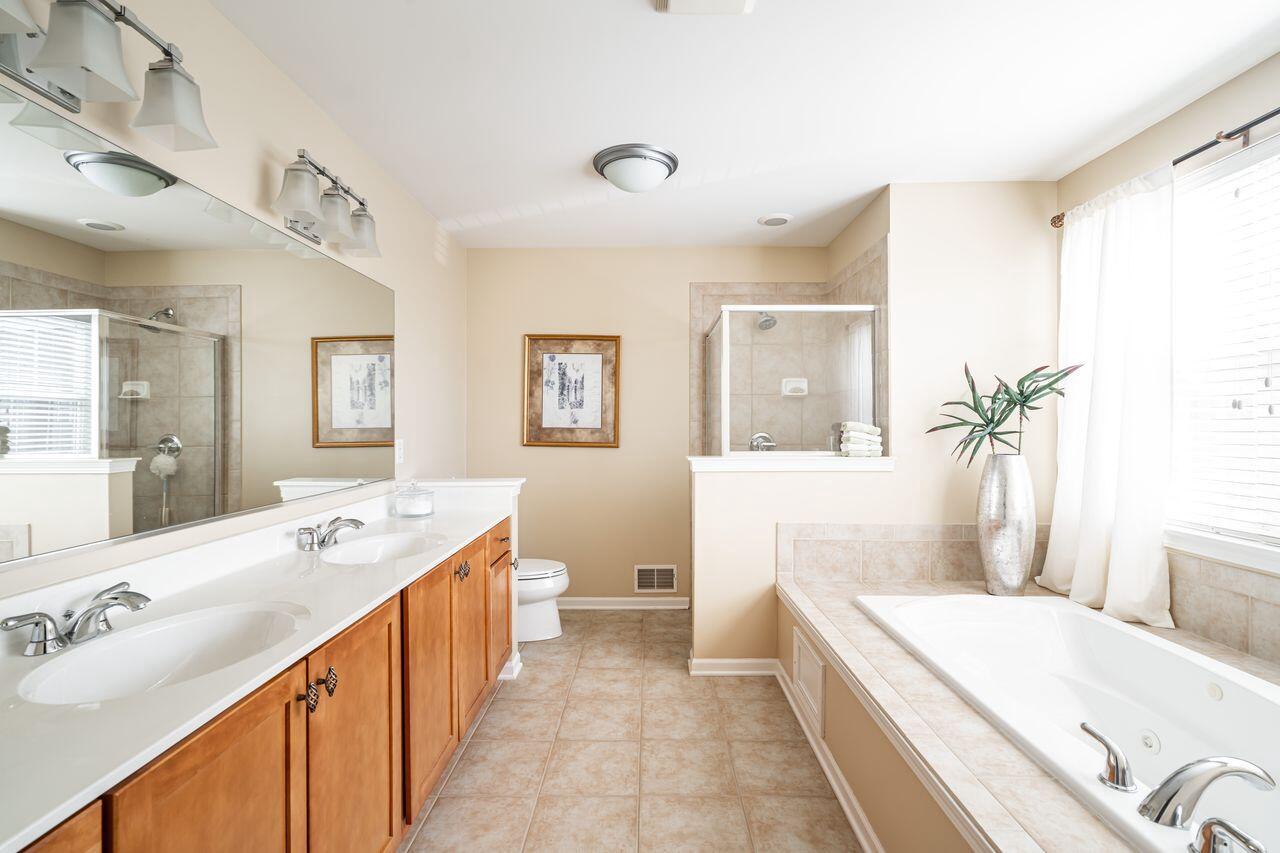 3870 South Lake DRIVE 1102