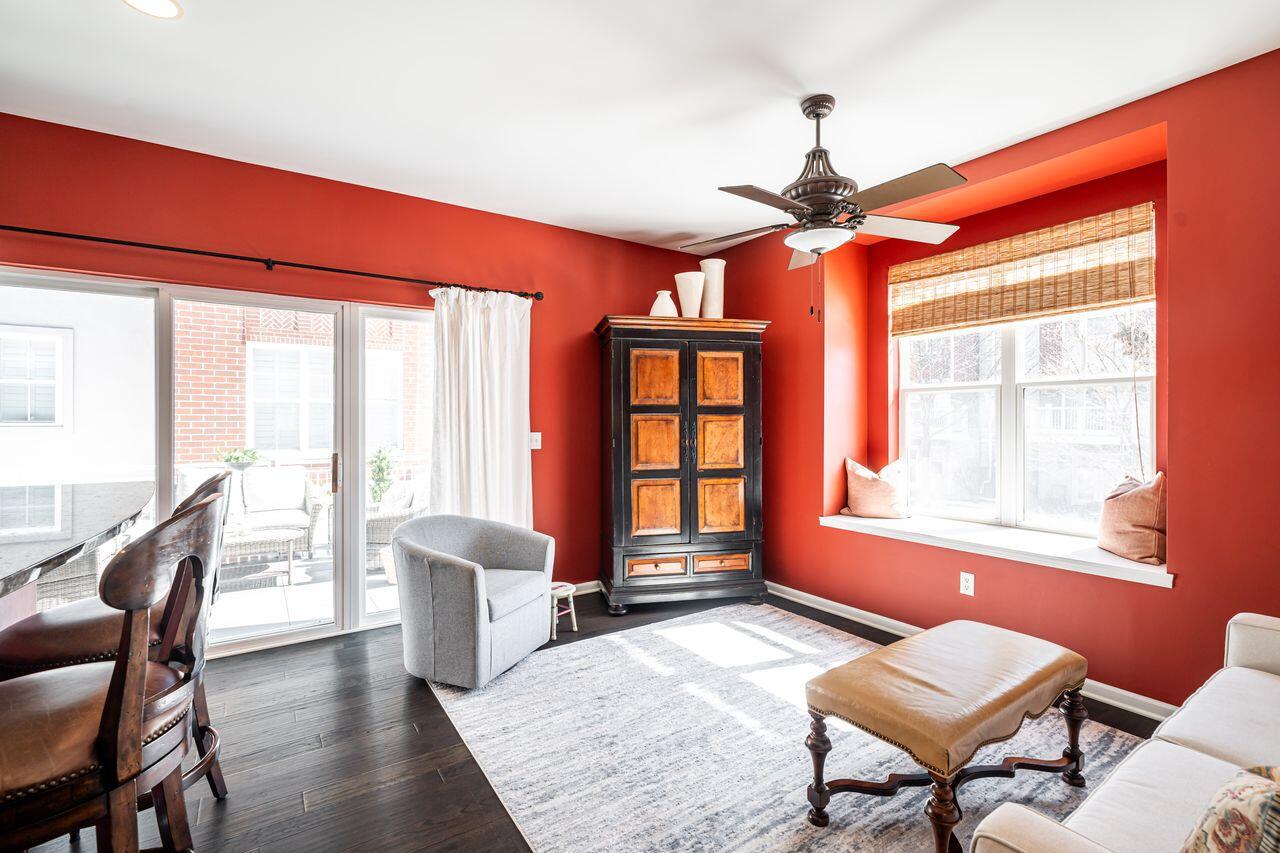 3870 South Lake DRIVE 1102