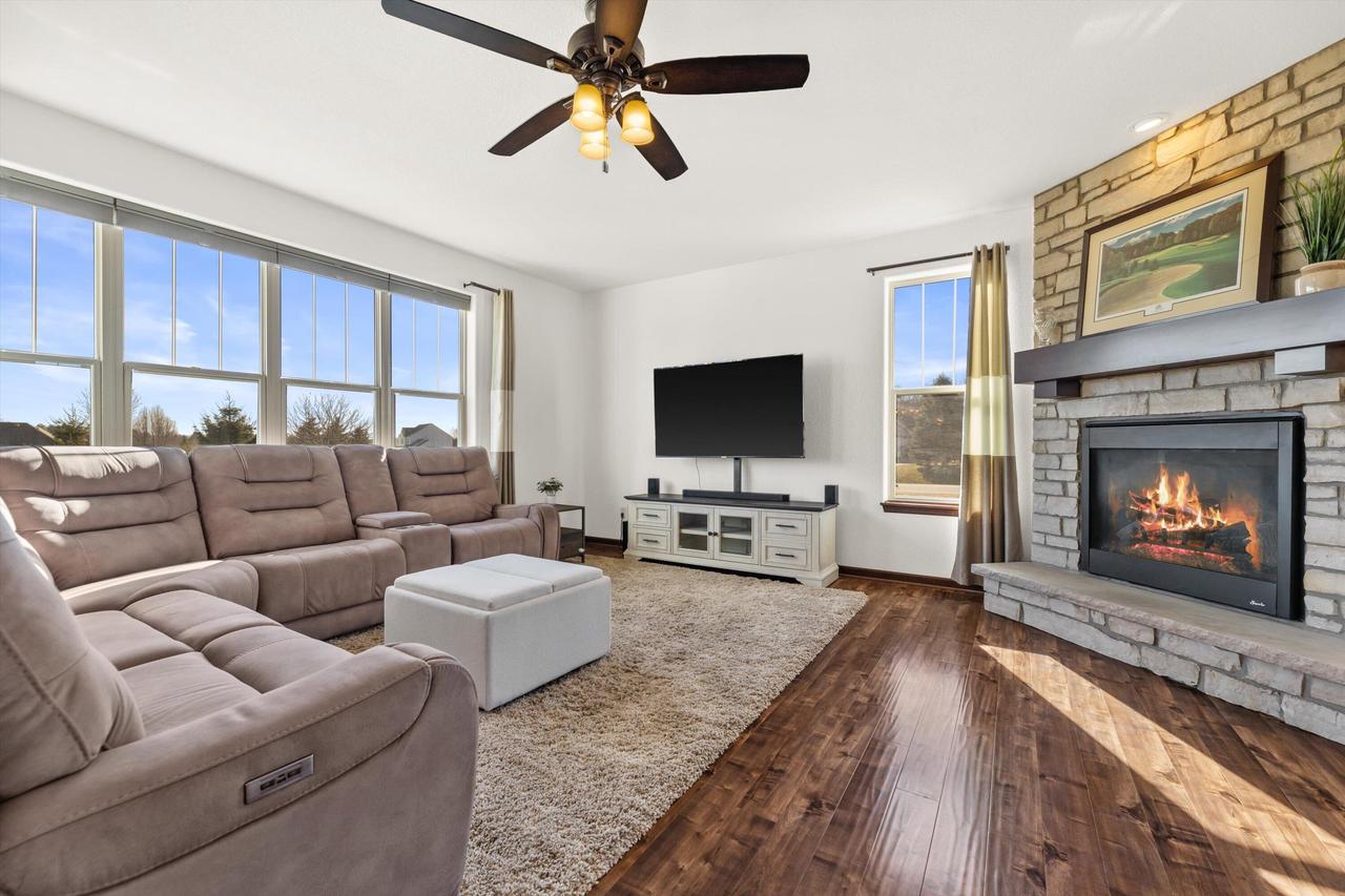 W222S3988 Timm DRIVE