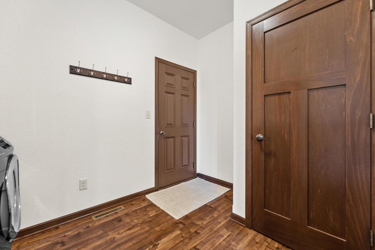 W222S3988 Timm DRIVE