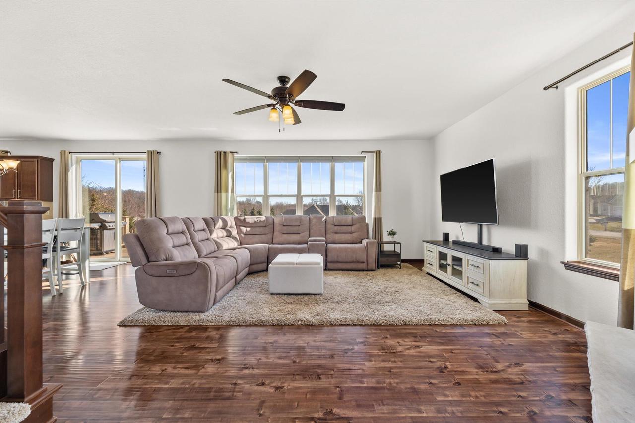 W222S3988 Timm DRIVE
