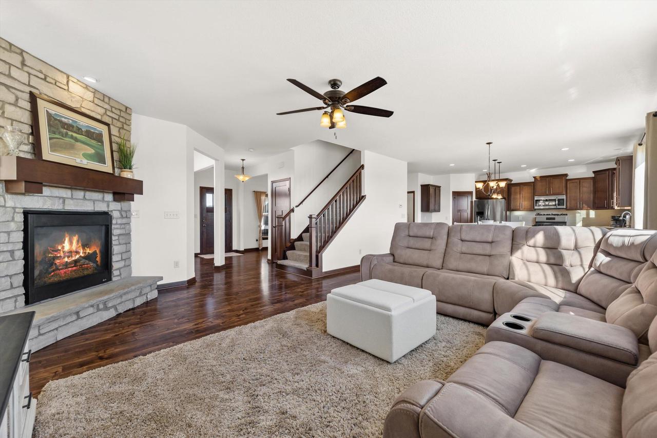 W222S3988 Timm DRIVE