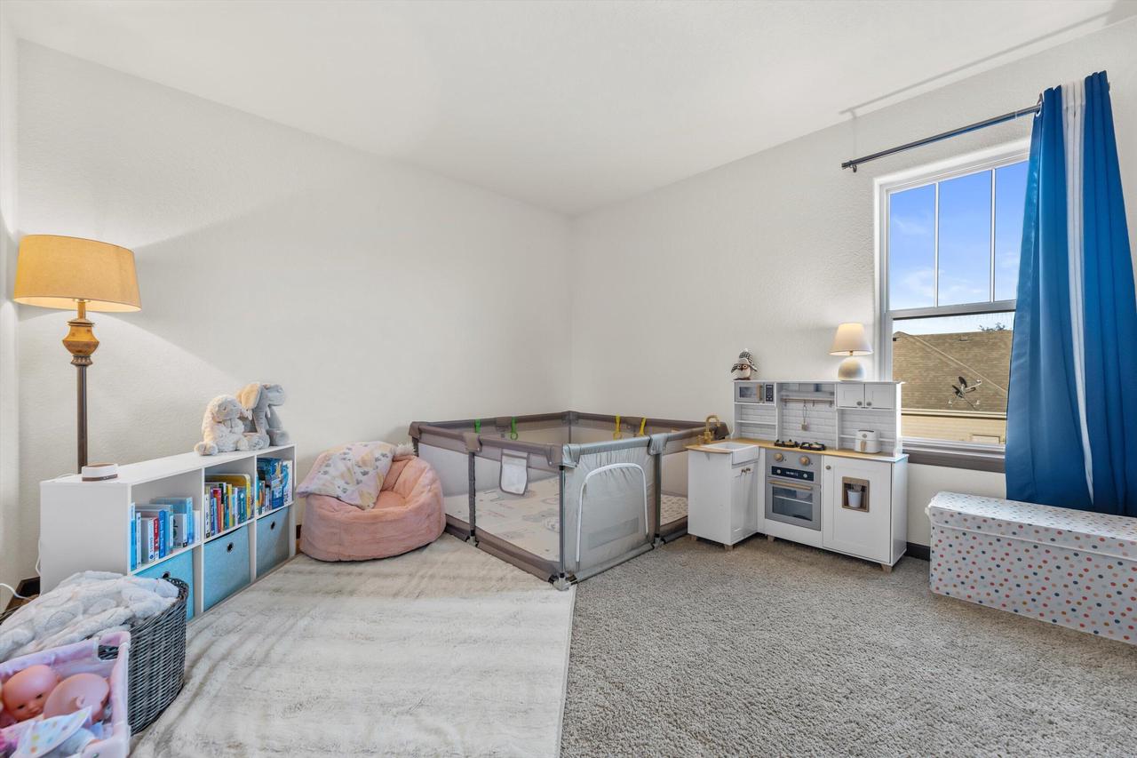W222S3988 Timm DRIVE