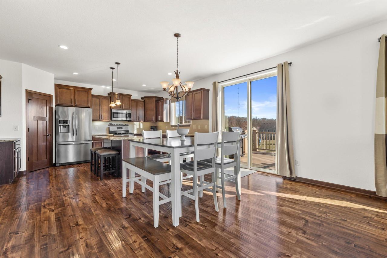 W222S3988 Timm DRIVE