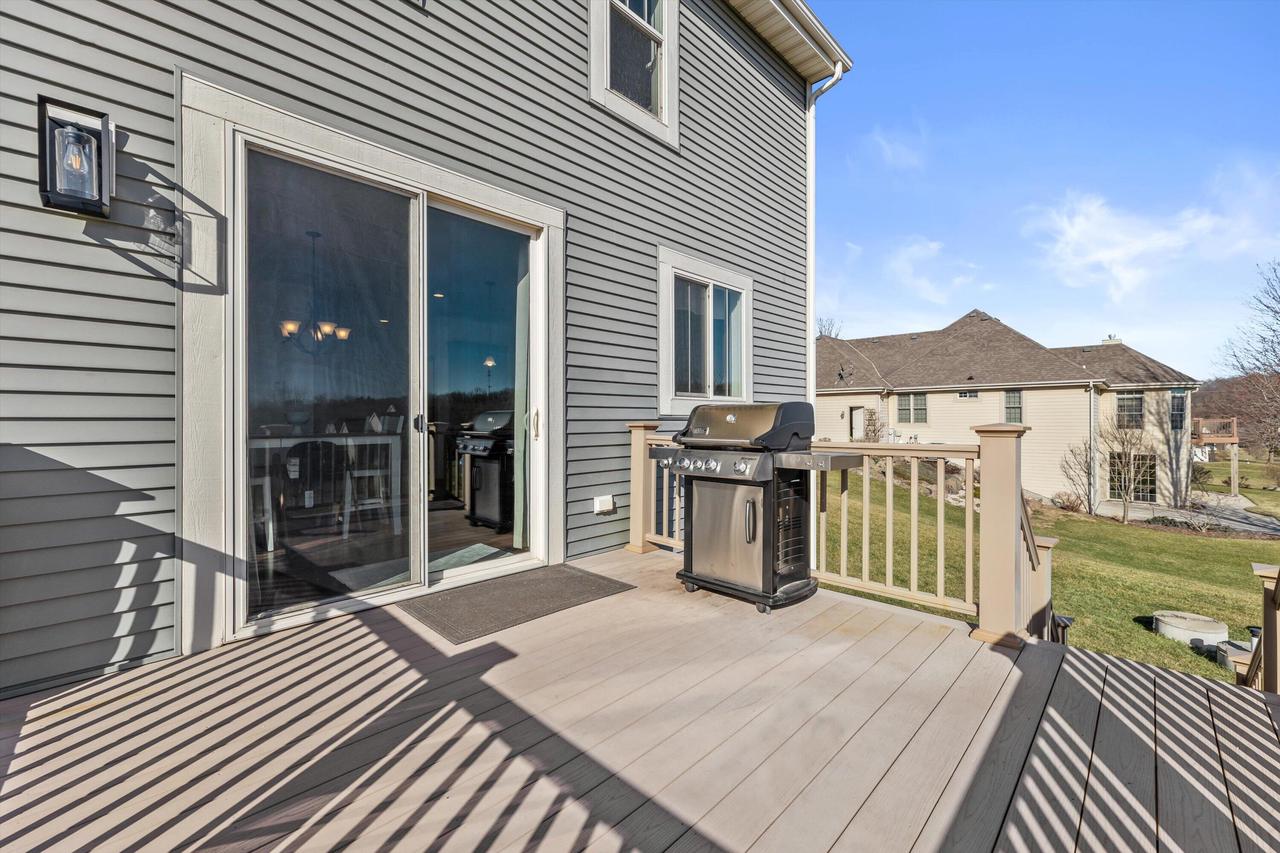 W222S3988 Timm DRIVE