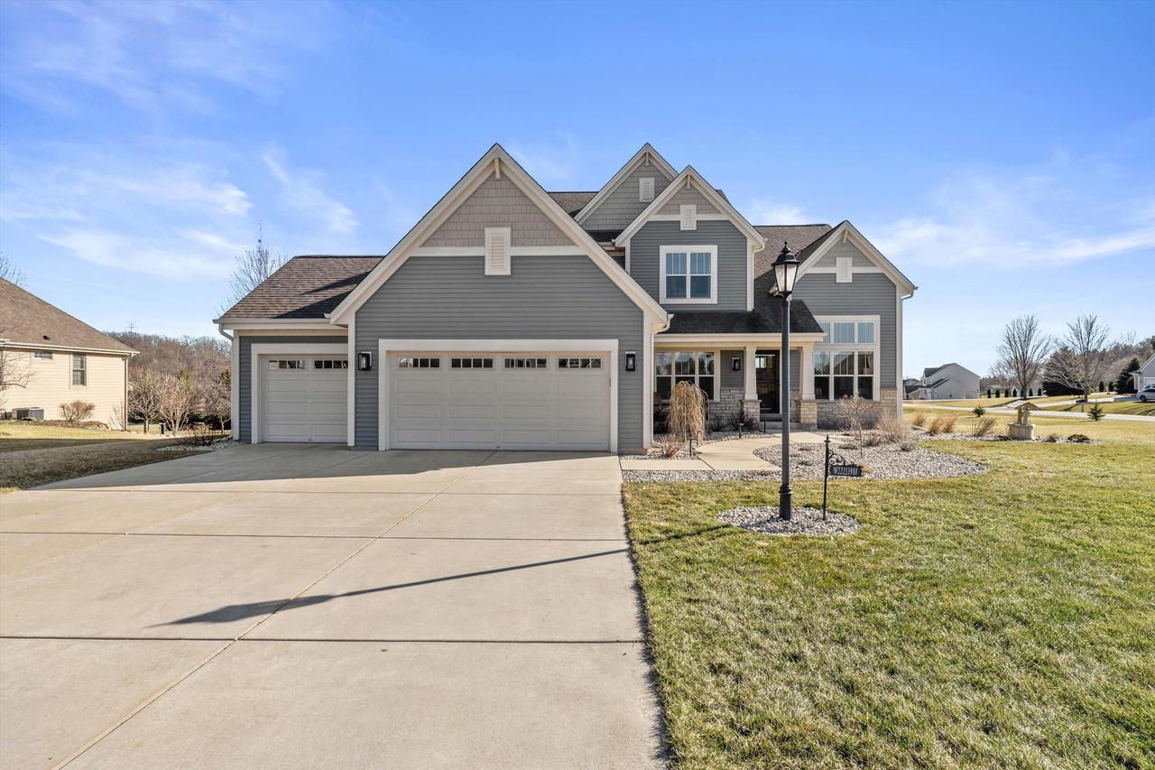 W222S3988 Timm DRIVE