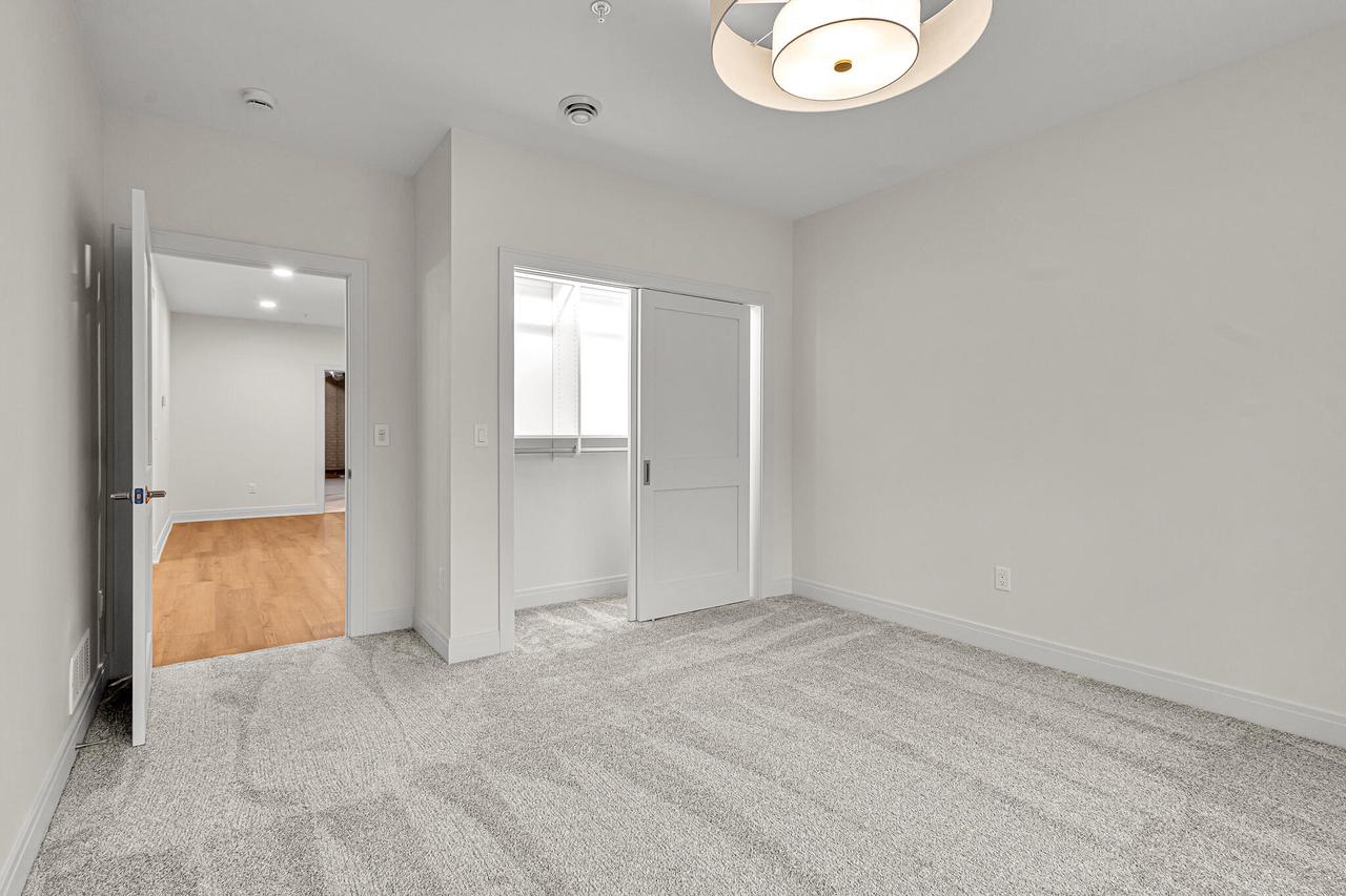 2960 North 186th STREET 10