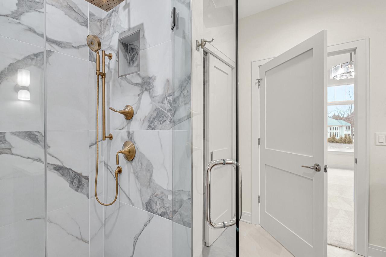 2960 North 186th STREET 10