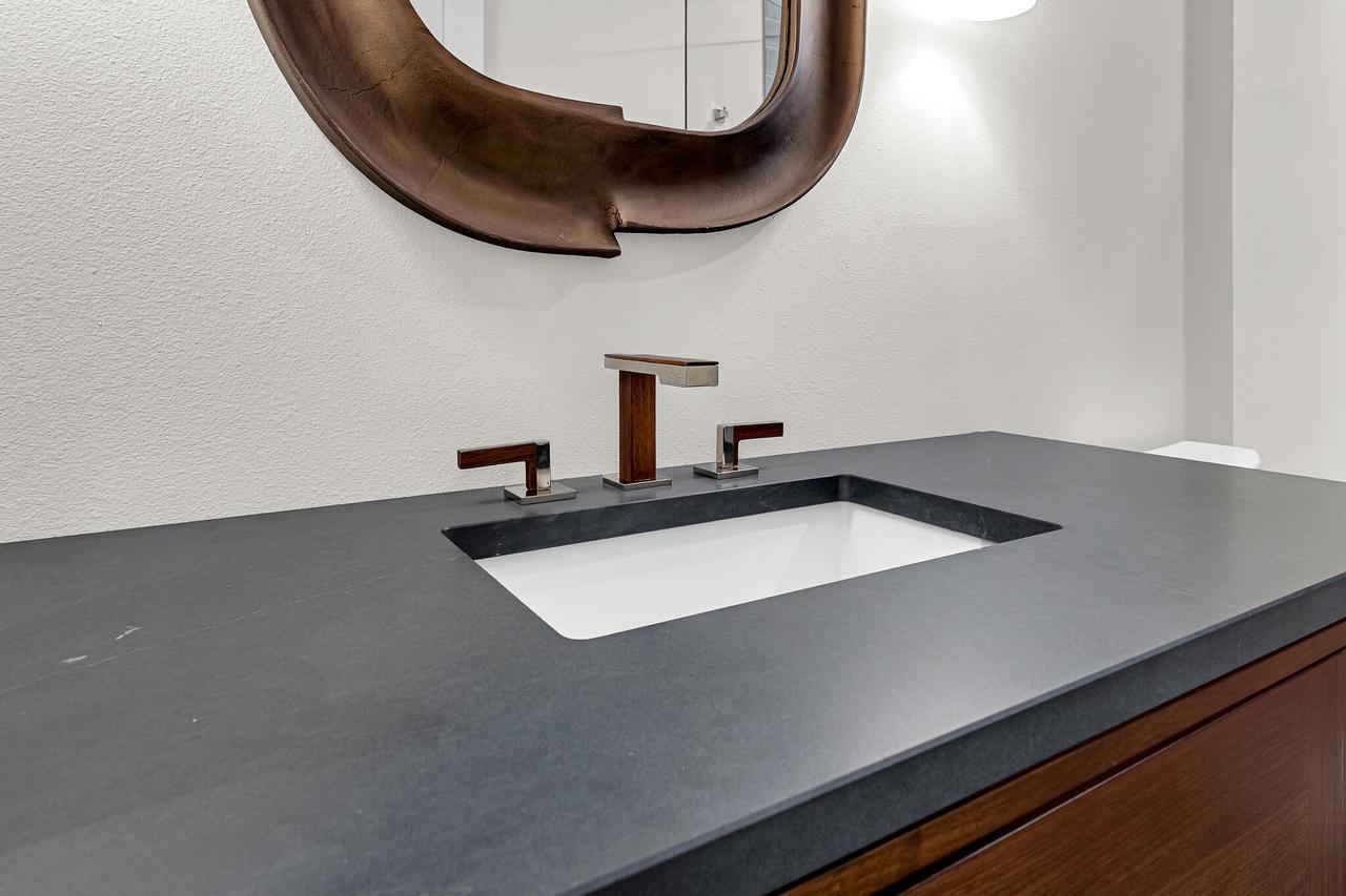 2960 North 186th STREET 10