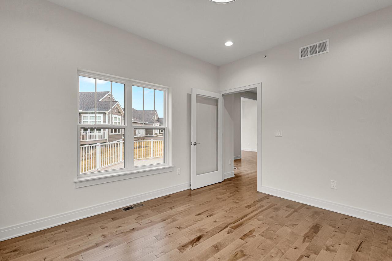 2960 North 186th STREET 10