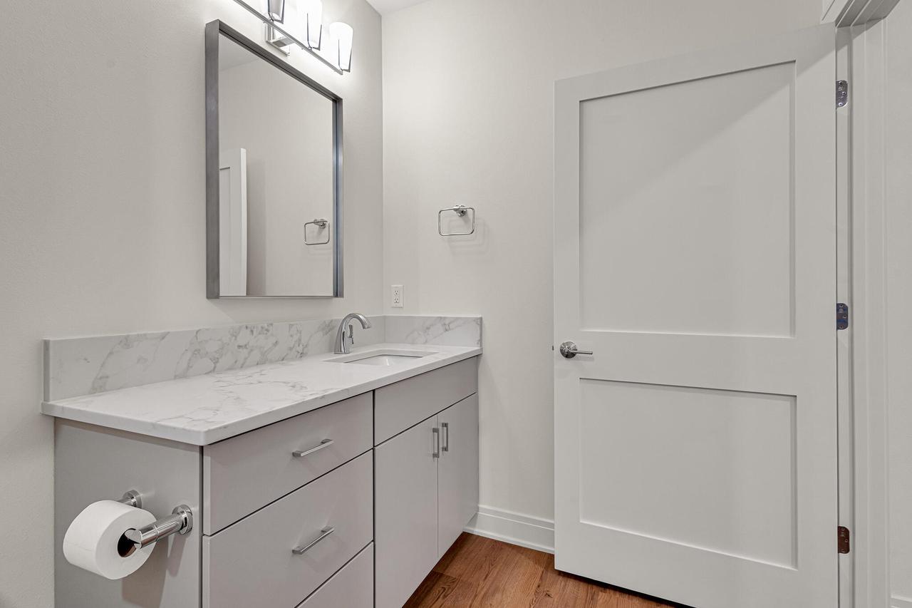 2960 North 186th STREET 10