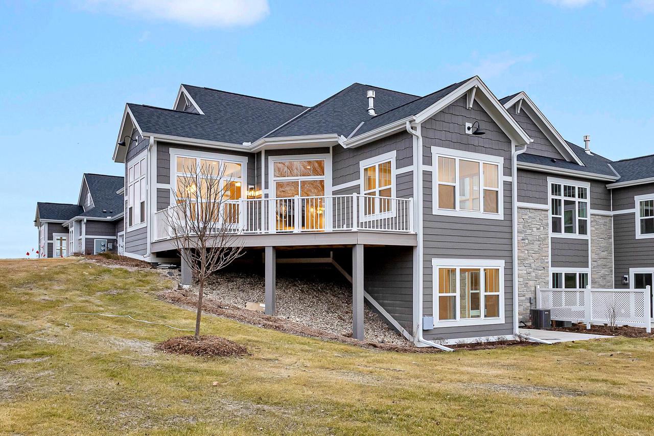 2960 North 186th STREET 10