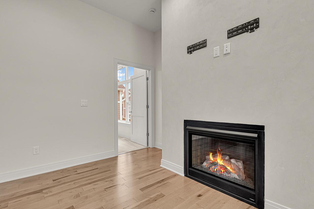 2960 North 186th STREET 10