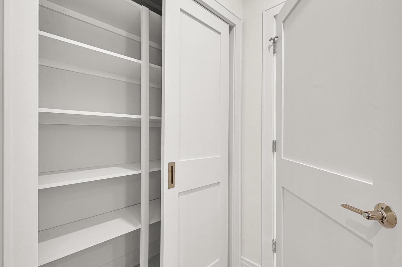 2960 North 186th STREET 10