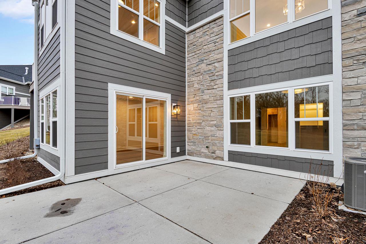 2960 North 186th STREET 10