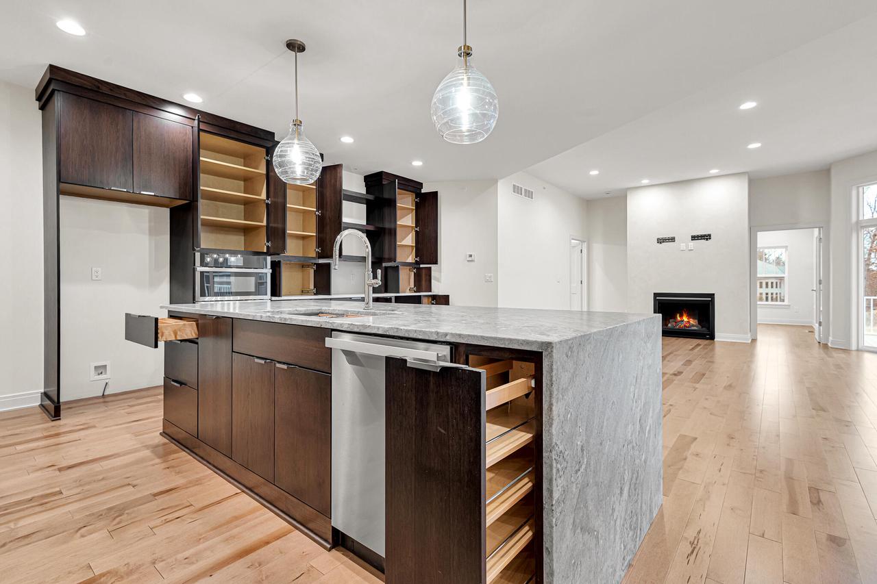 2960 North 186th STREET 10