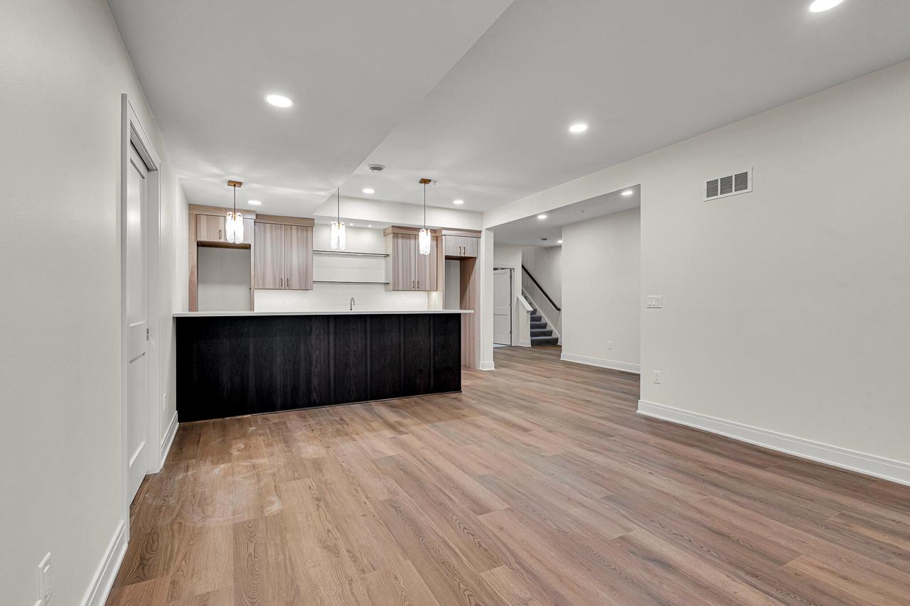 2960 North 186th STREET 10