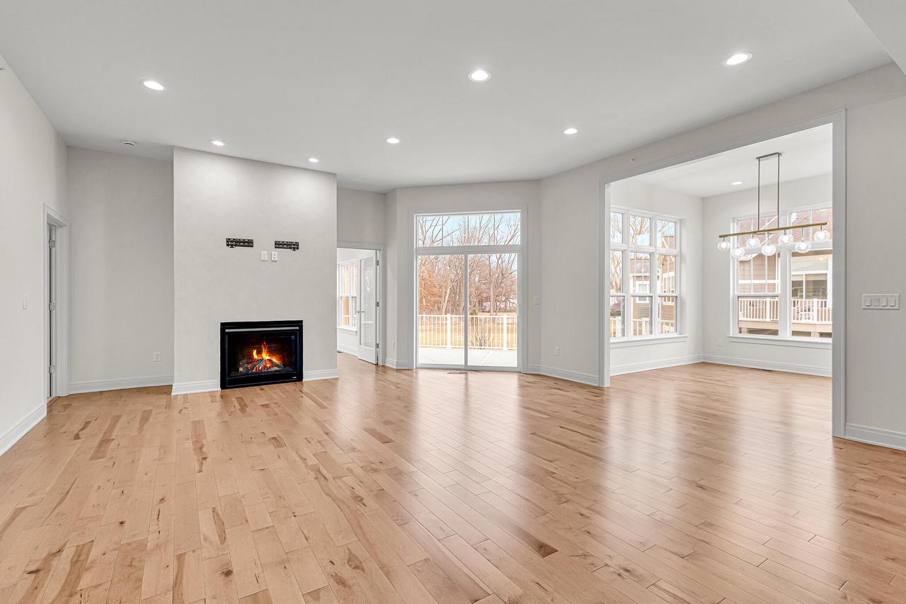 2960 North 186th STREET 10