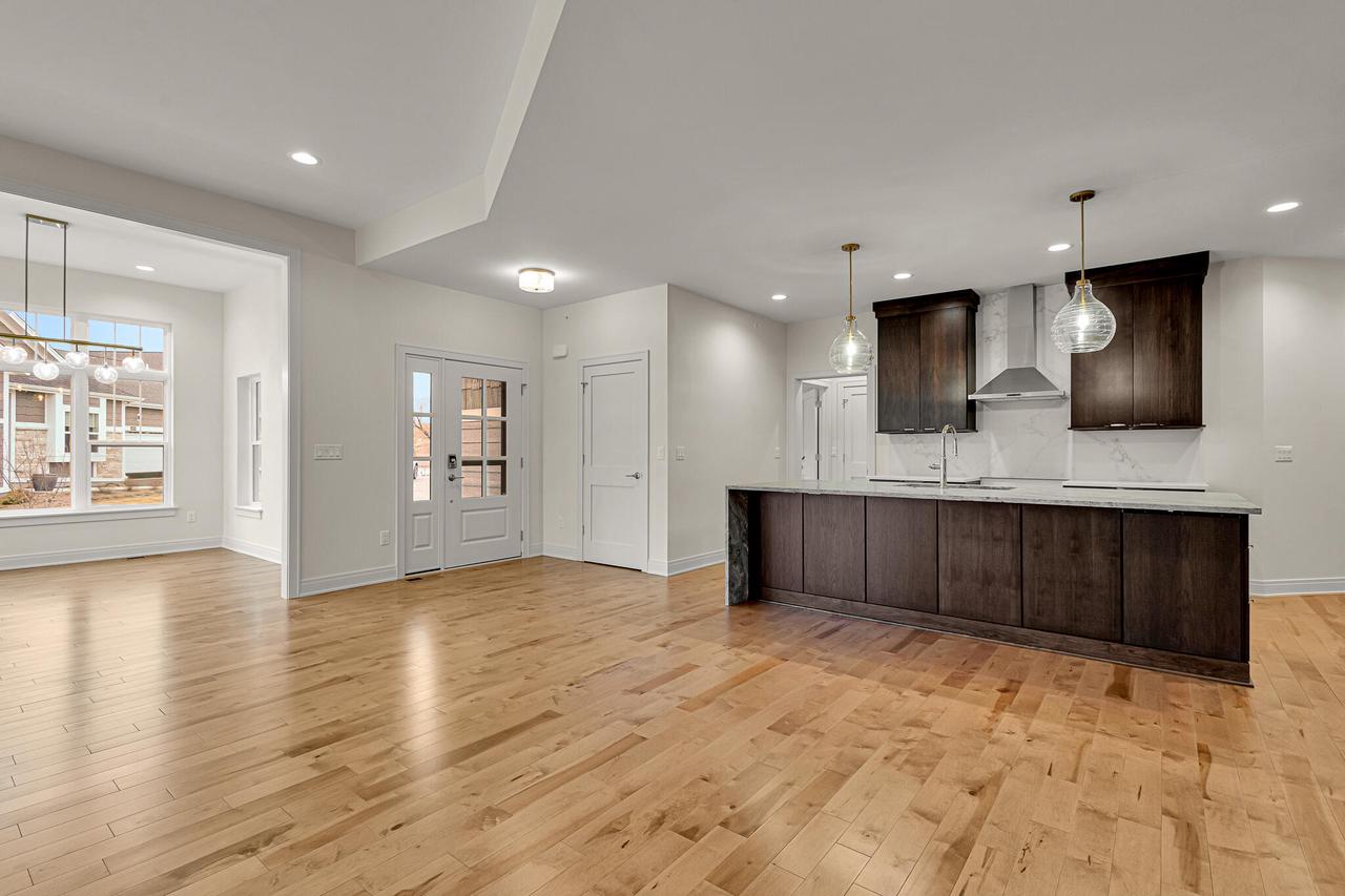 2960 North 186th STREET 10