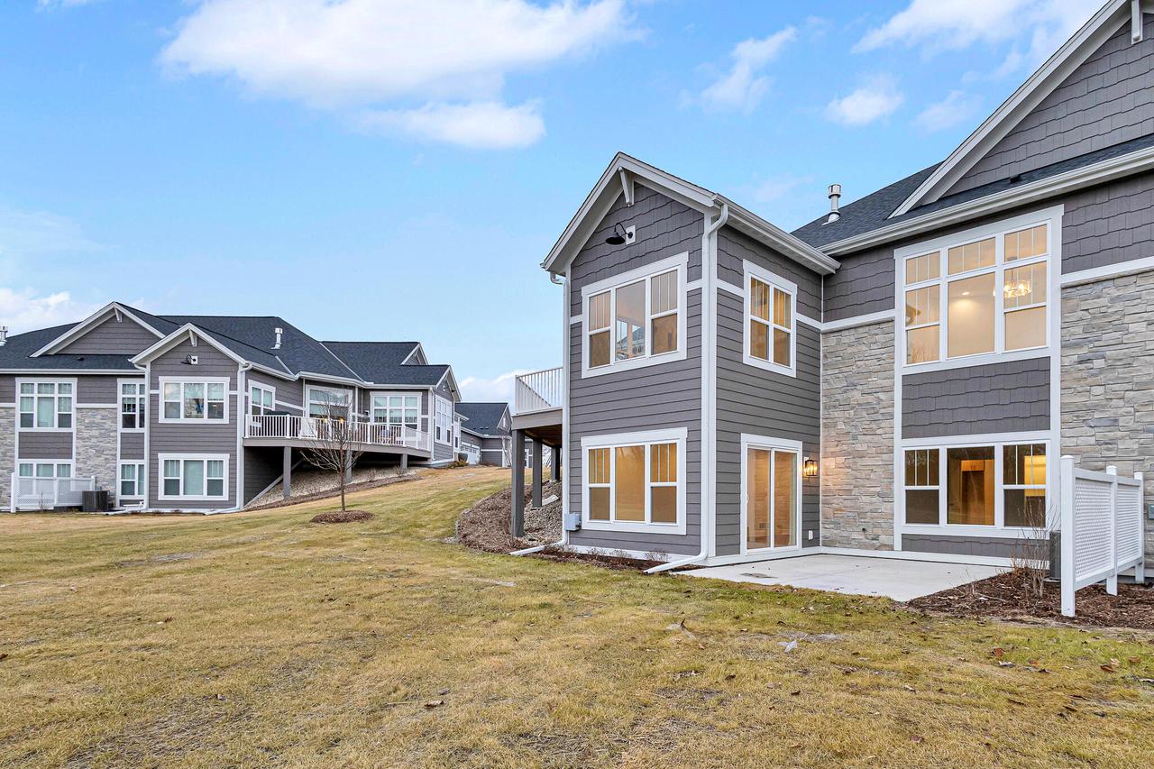 2960 North 186th STREET 10