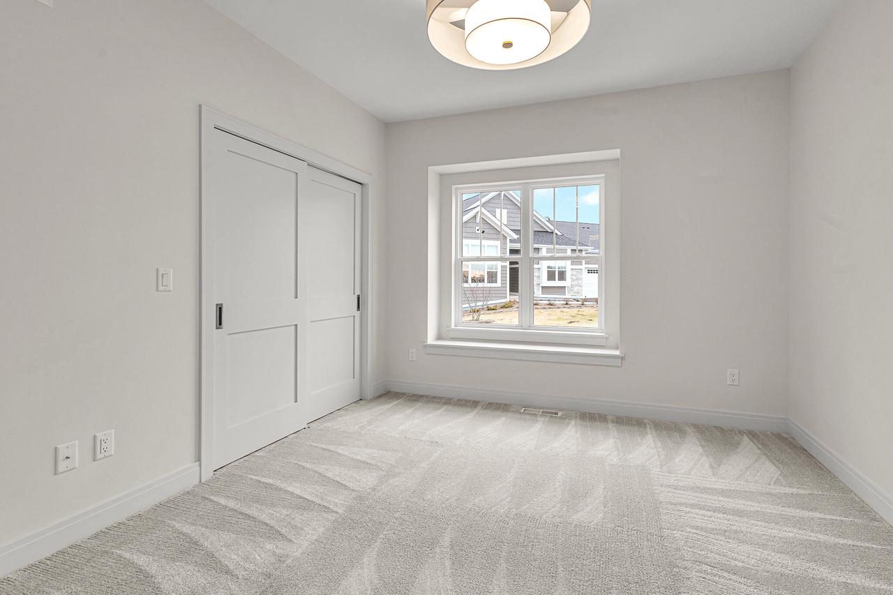 2960 North 186th STREET 10