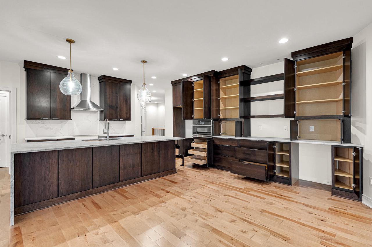 2960 North 186th STREET 10