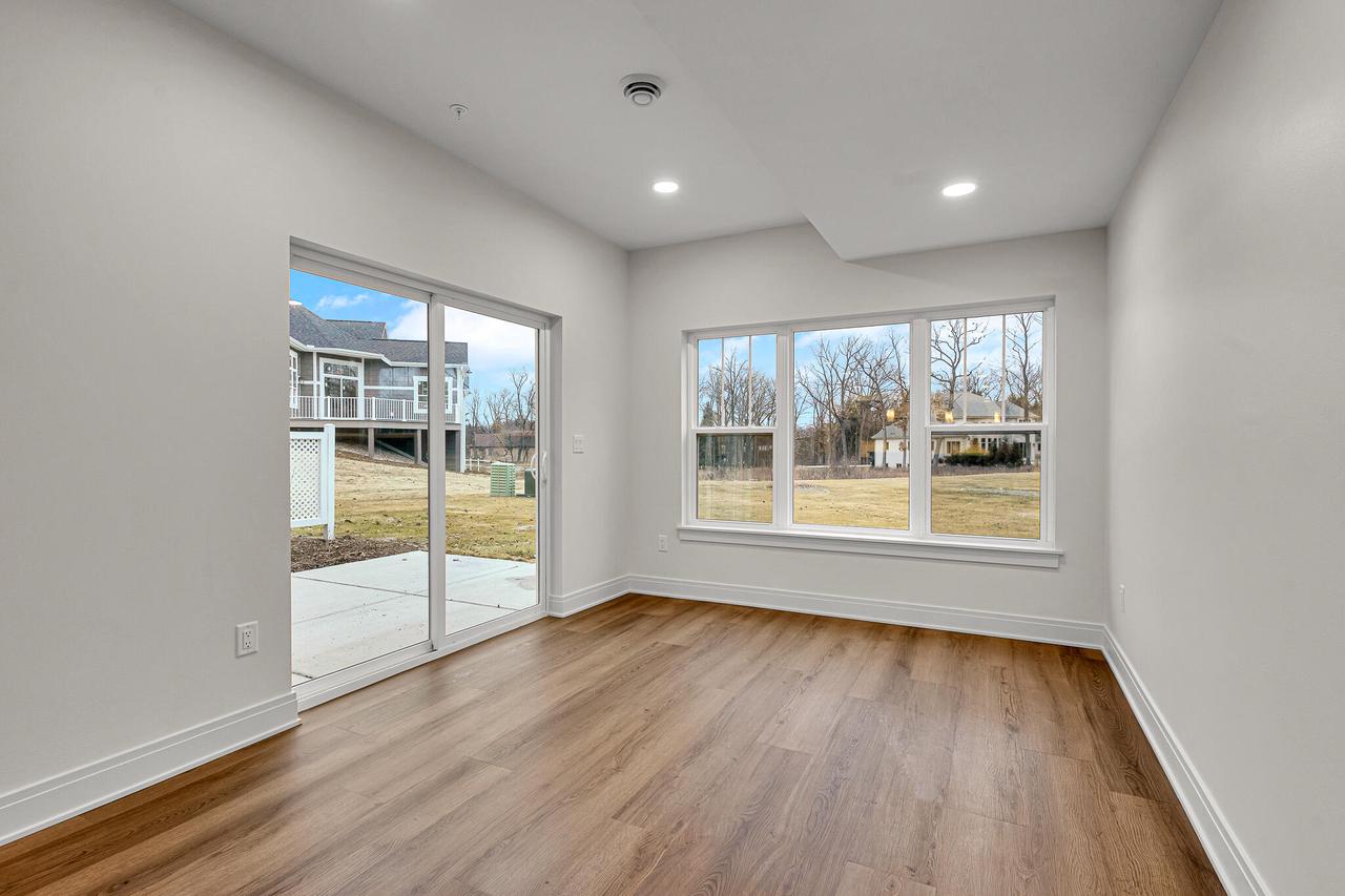 2960 North 186th STREET 10