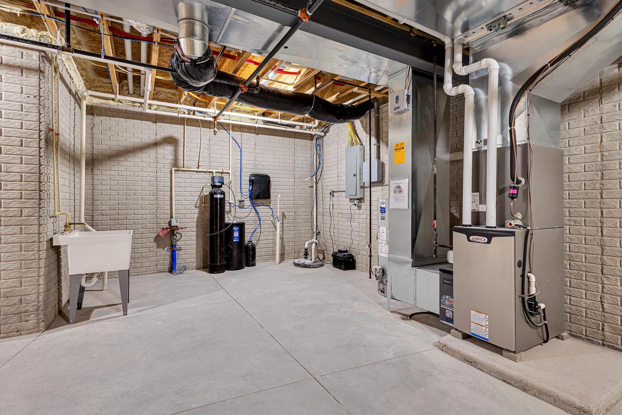 2960 North 186th STREET 10