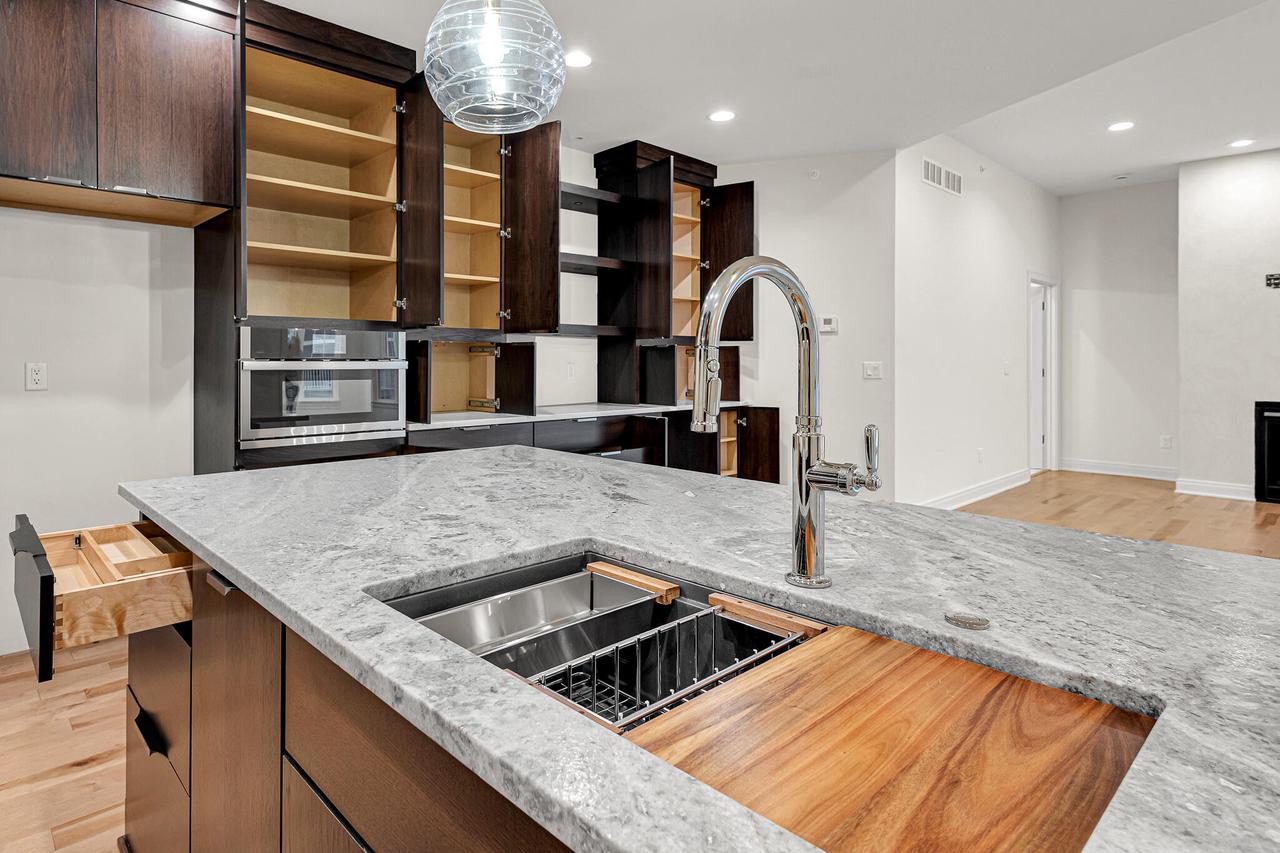 2960 North 186th STREET 10