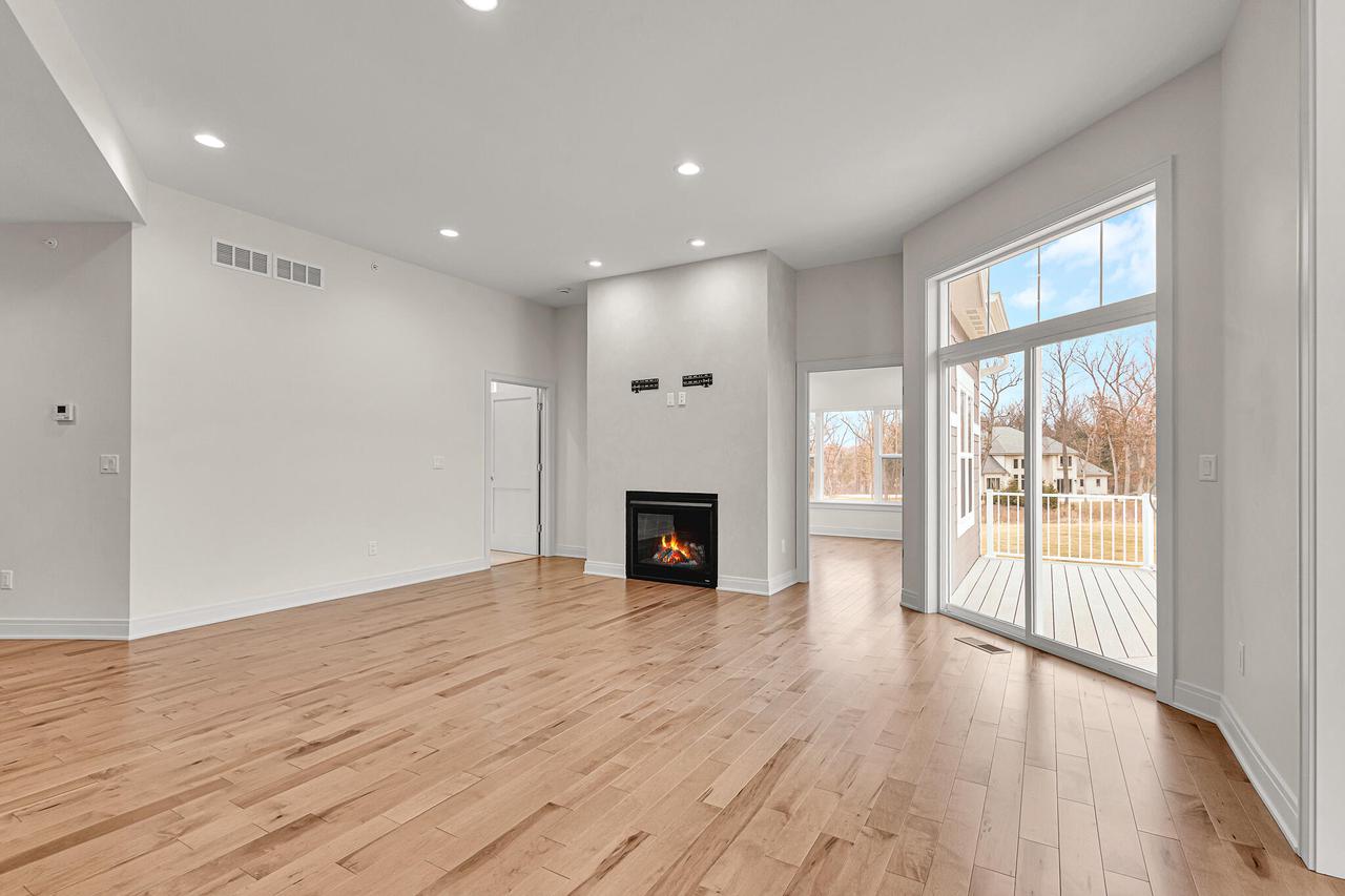 2960 North 186th STREET 10