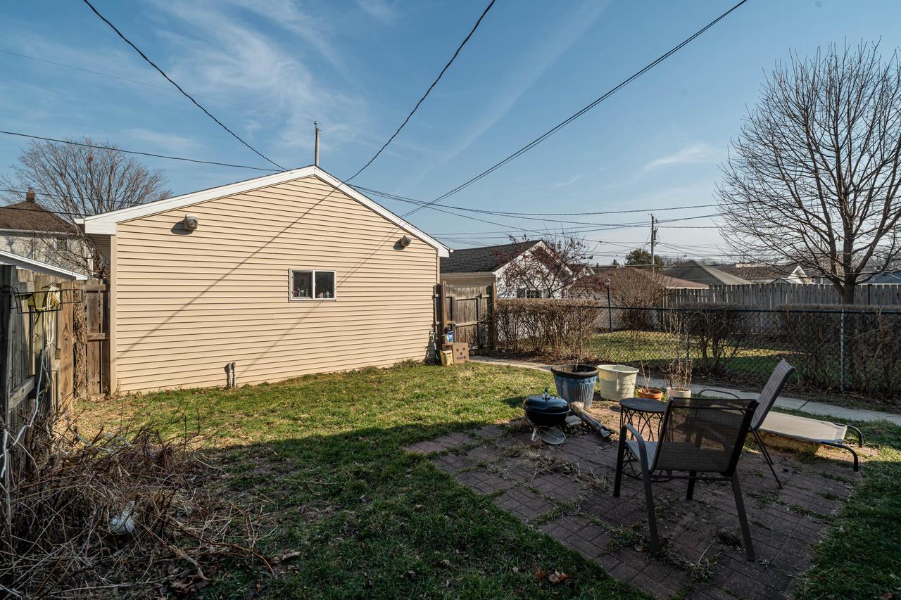 2222 S 72nd STREET