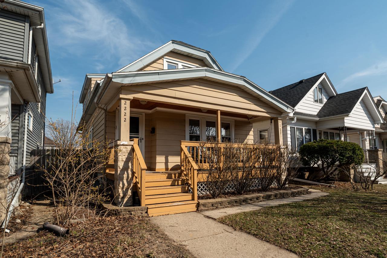 2222 S 72nd STREET