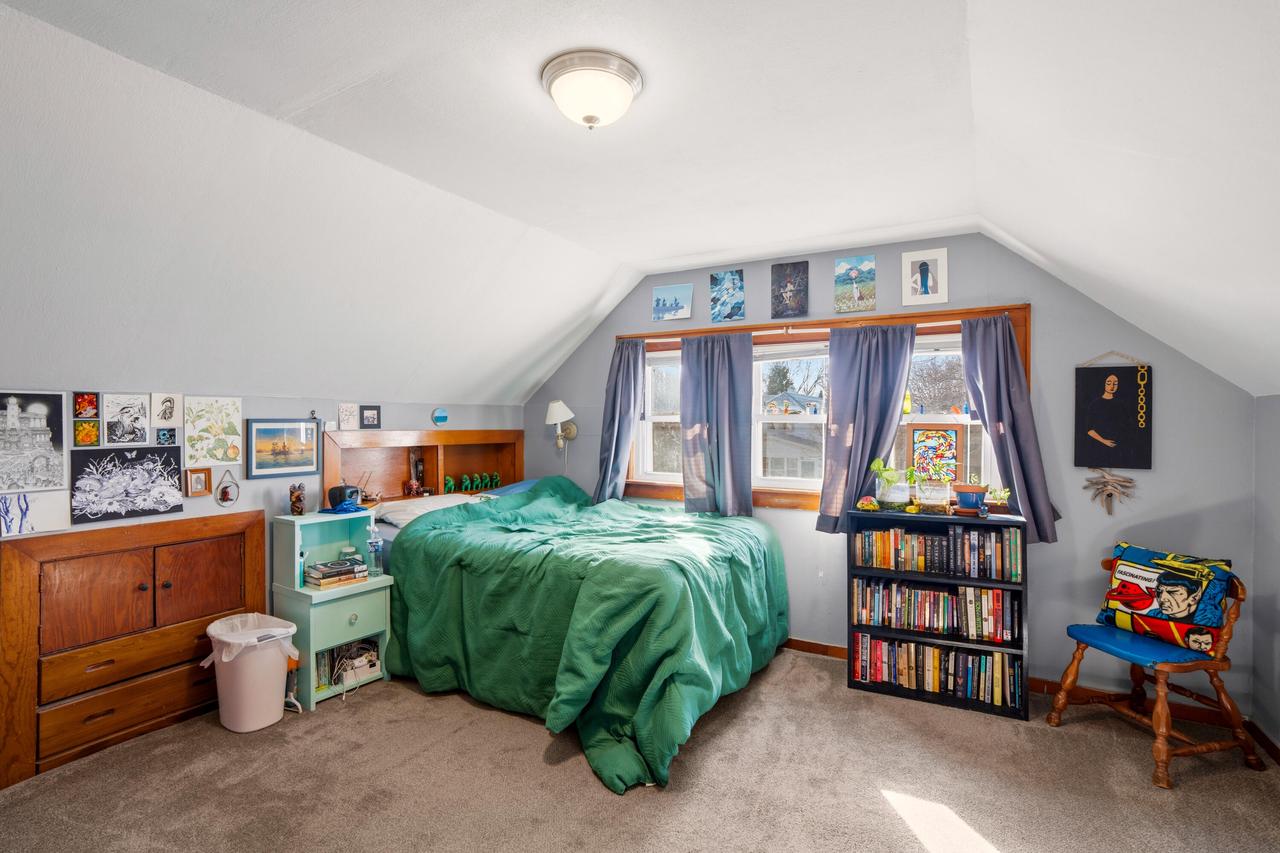 2222 S 72nd STREET