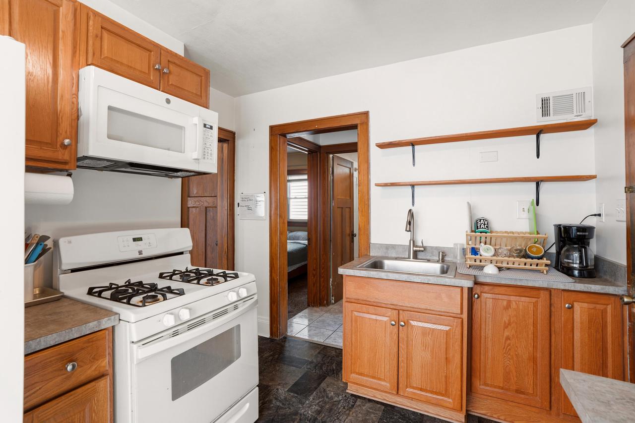2222 S 72nd STREET
