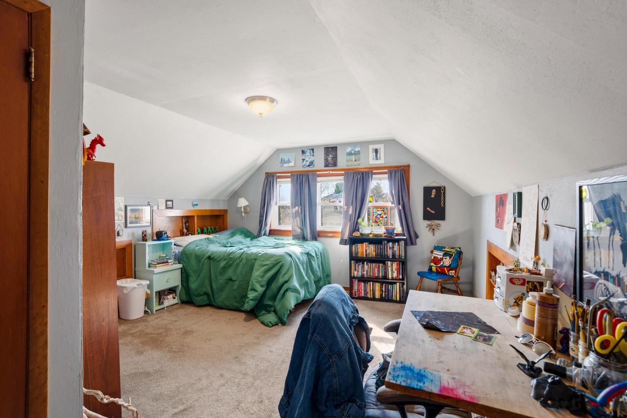 2222 S 72nd STREET