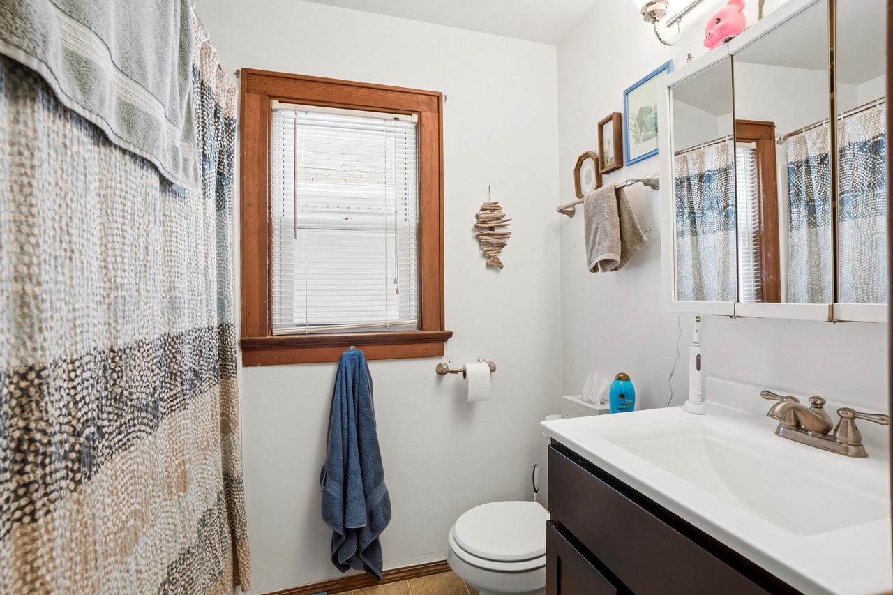 2222 S 72nd STREET