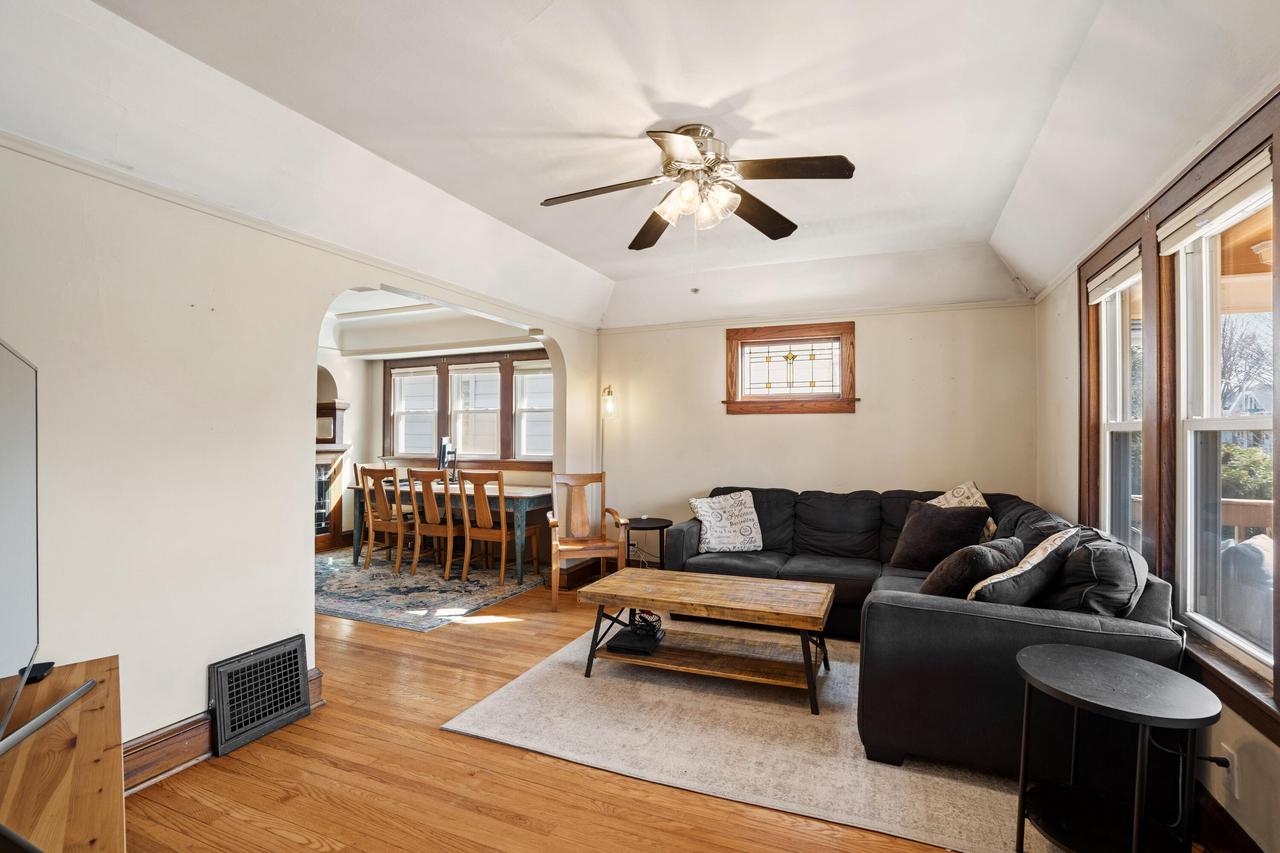 2222 S 72nd STREET
