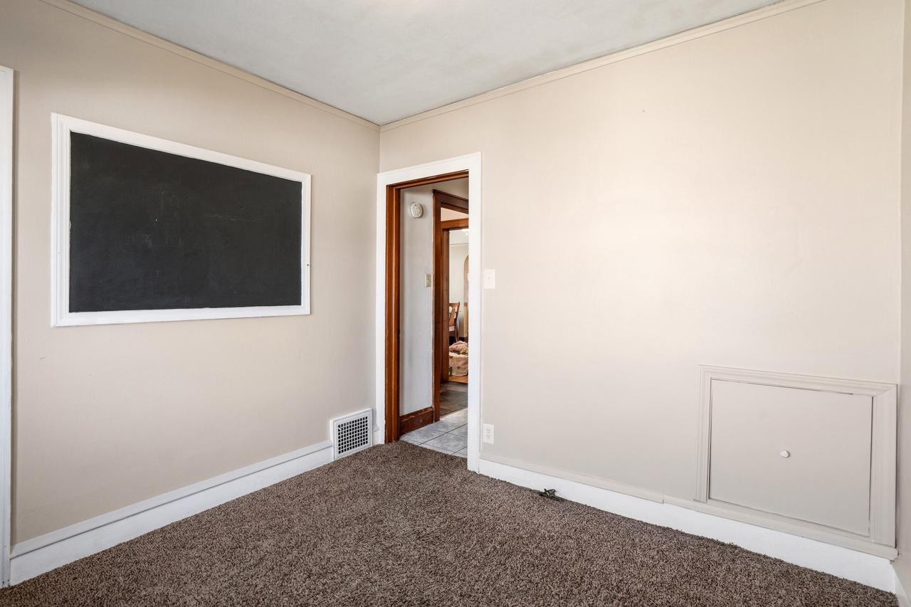2222 S 72nd STREET