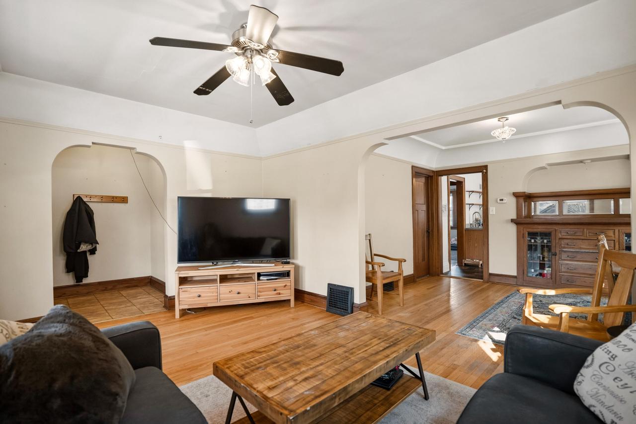 2222 S 72nd STREET