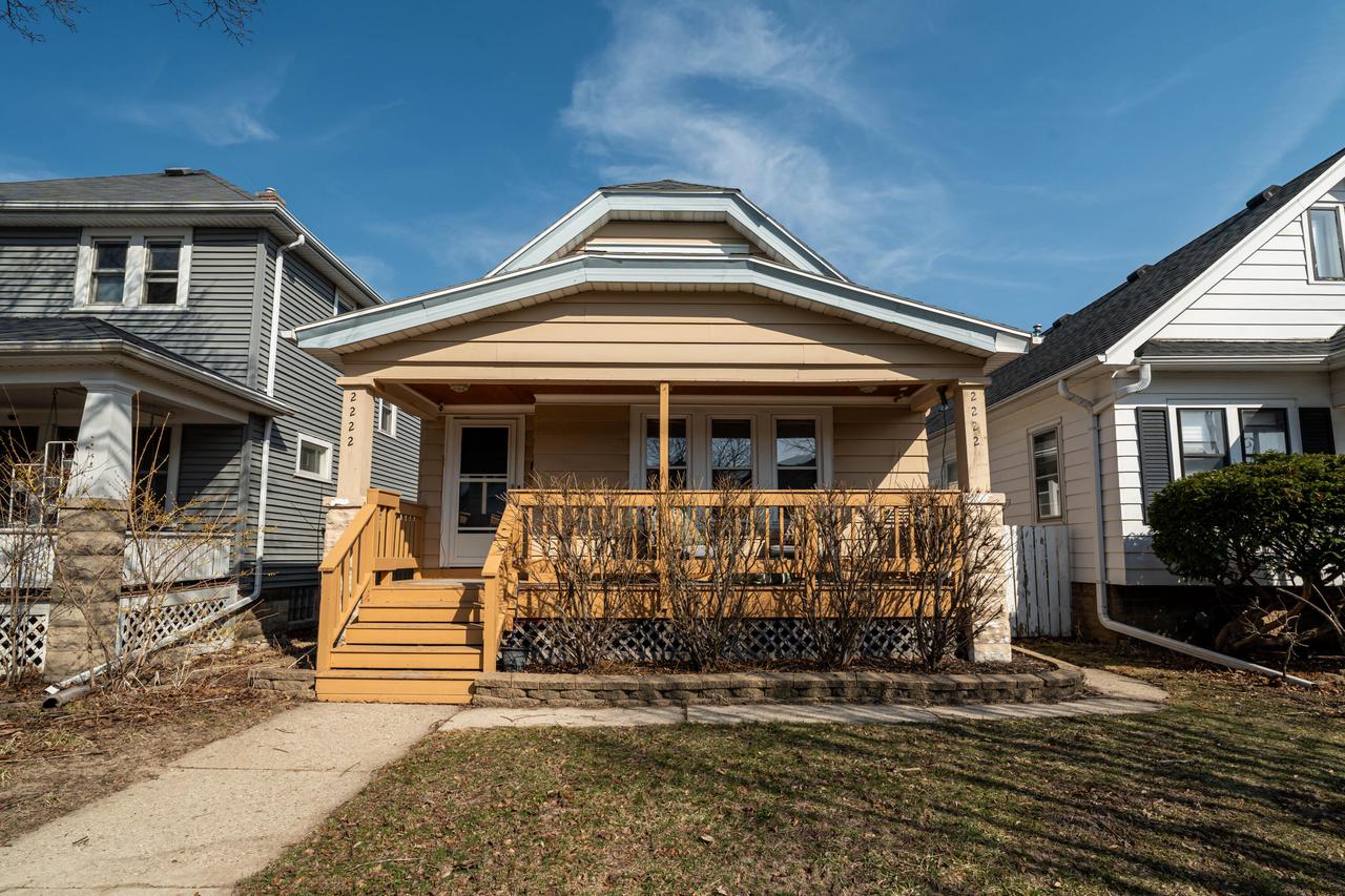 2222 S 72nd STREET